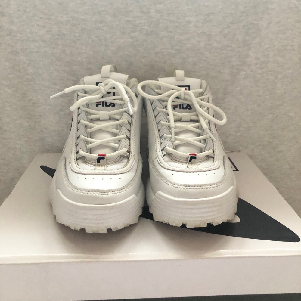 FILA Disruptor II Premium Women’s Size 8